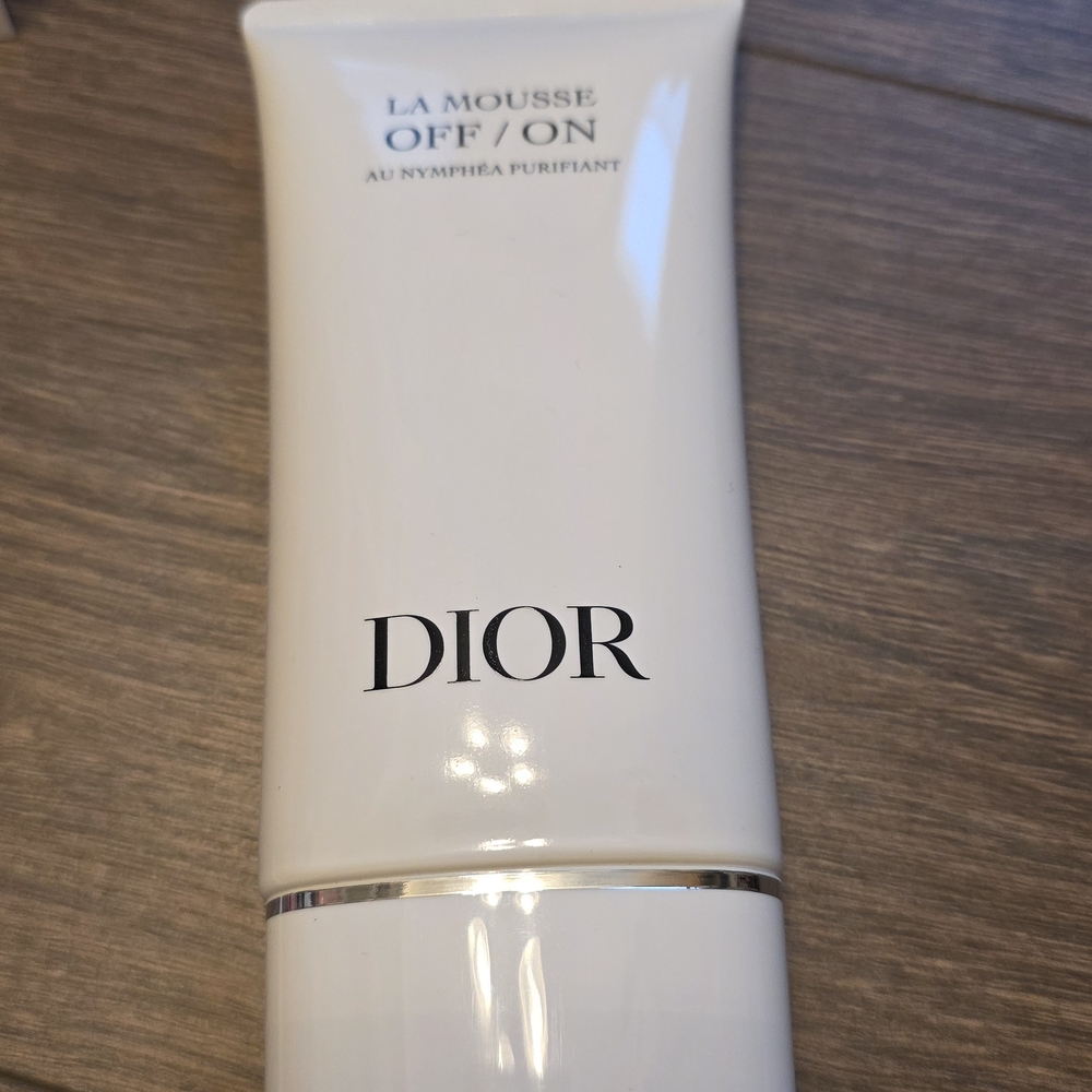 Dior Women’s Skincare Set – White Travel & Day Cream Collection - Picture 2 of 7